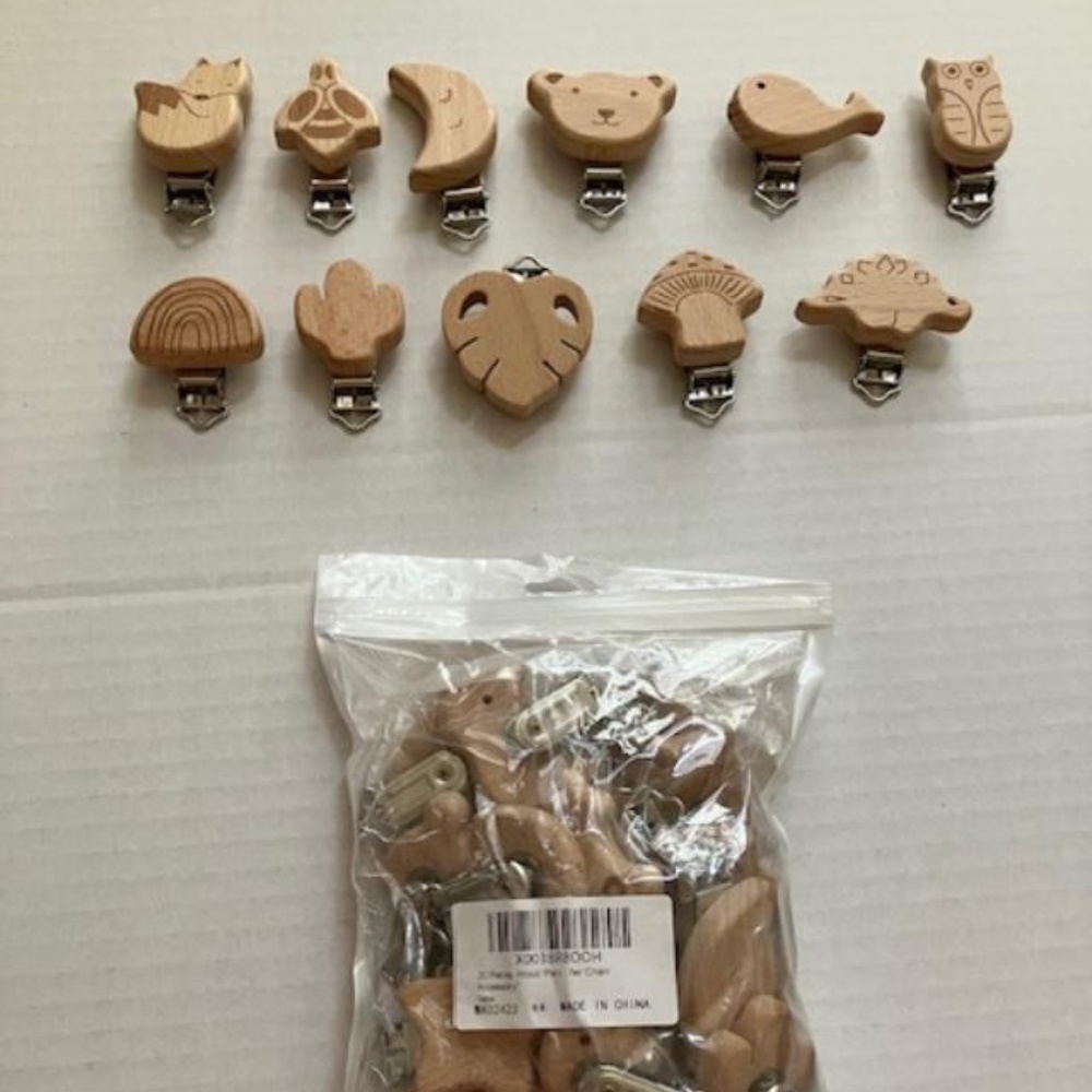 31 Pieces Wood Pacifier Clips